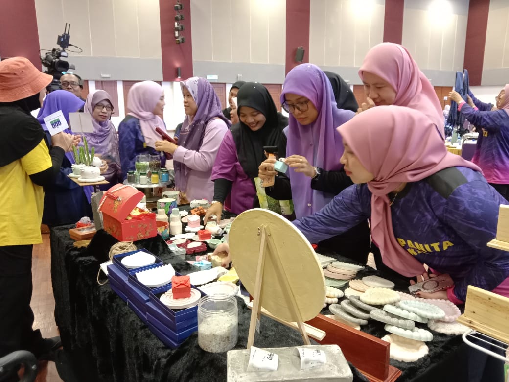 PROGRAM BICARA SURI